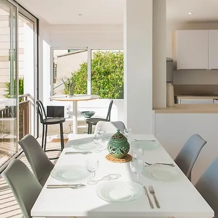 Welcs 232 Emp With Sea View Apartman Roses