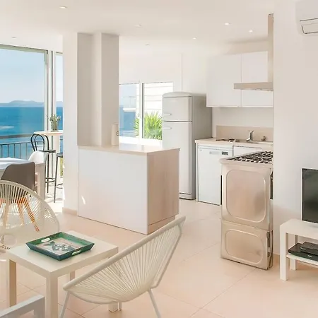 Welcs 232 Emp With Sea View Apartman Roses