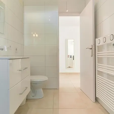 Welcs 232 Emp With Sea View 아파트 *